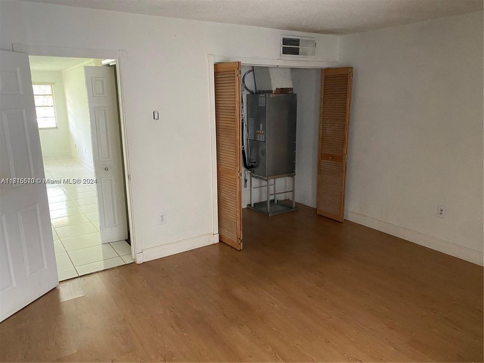 For Rent: $1,495 (1 beds, 1 baths, 691 Square Feet)