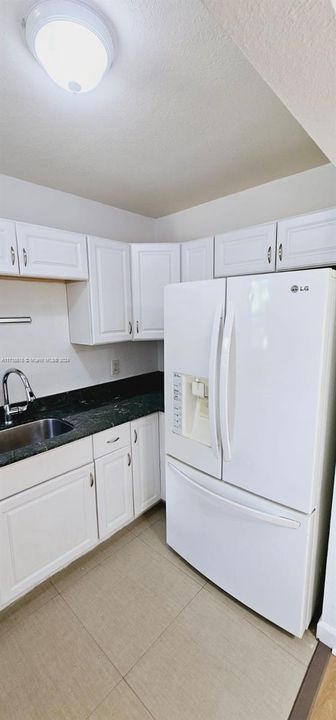 For Rent: $3,300 (3 beds, 2 baths, 1287 Square Feet)