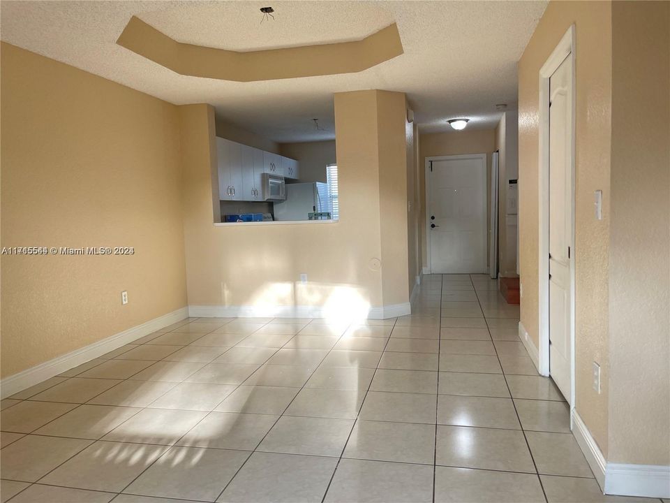 For Rent: $2,600 (3 beds, 2 baths, 1150 Square Feet)