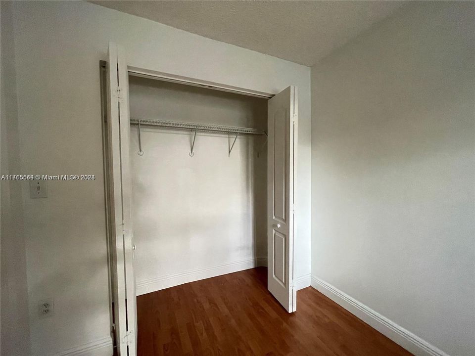 For Rent: $2,600 (3 beds, 2 baths, 1150 Square Feet)