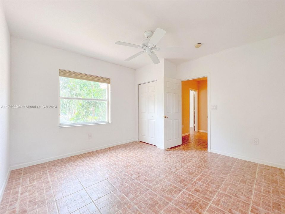 For Rent: $3,800 (3 beds, 2 baths, 1923 Square Feet)