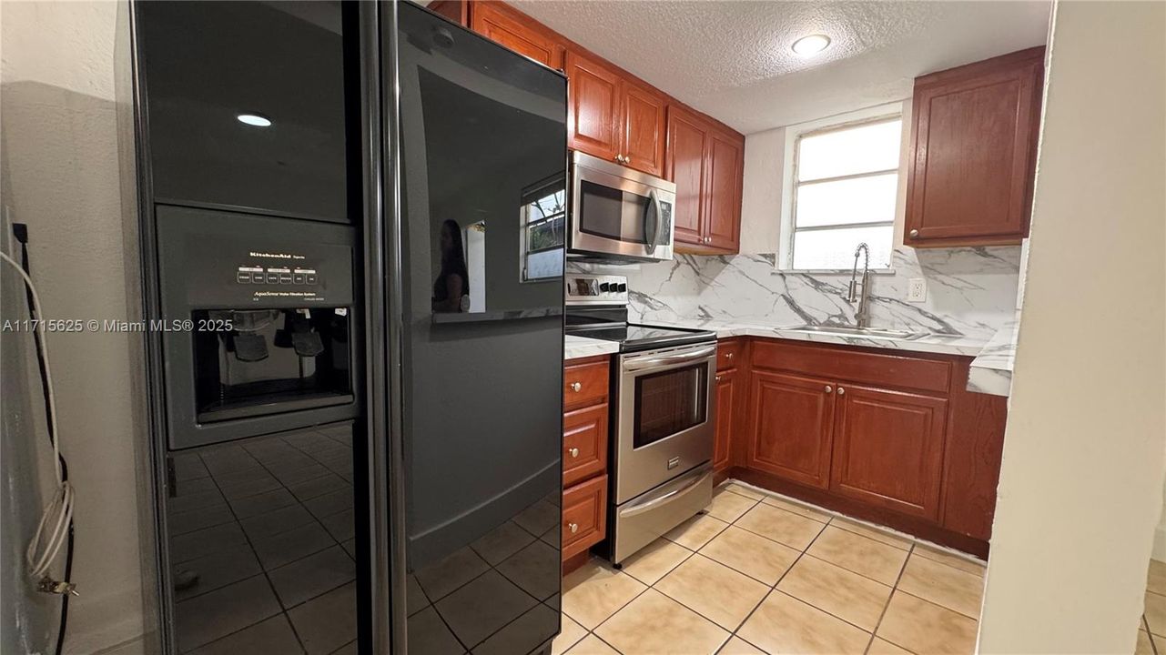 For Rent: $2,450 (2 beds, 2 baths, 0 Square Feet)