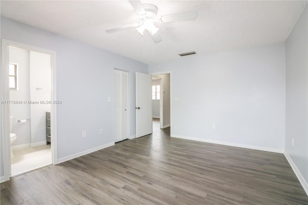 For Rent: $2,300 (2 beds, 2 baths, 1264 Square Feet)