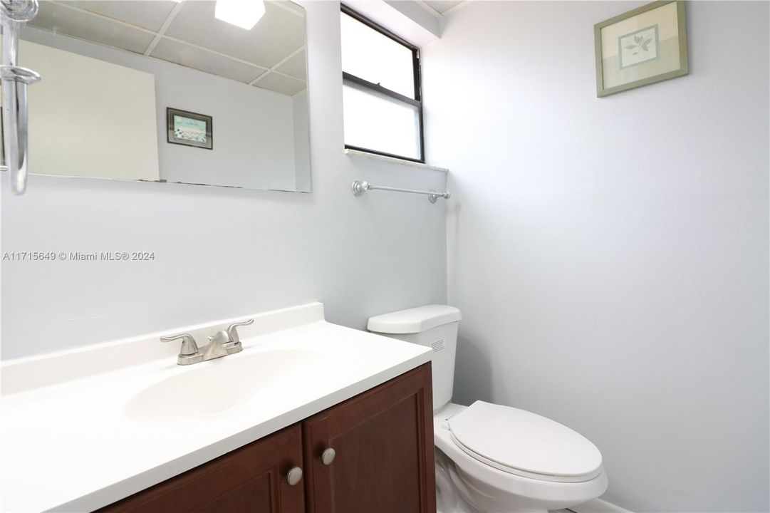 For Rent: $2,300 (2 beds, 2 baths, 1264 Square Feet)