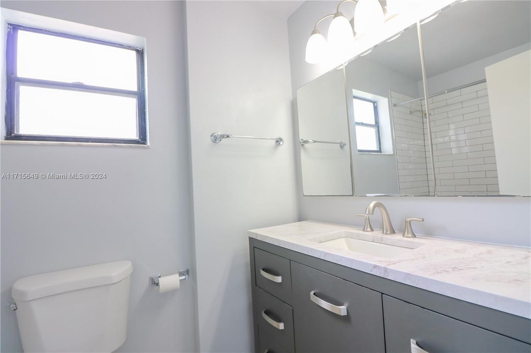 For Rent: $2,300 (2 beds, 2 baths, 1264 Square Feet)