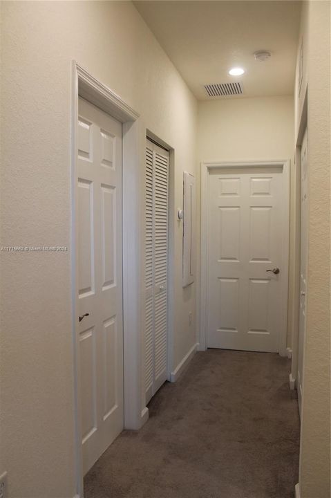 For Rent: $2,450 (3 beds, 2 baths, 1565 Square Feet)