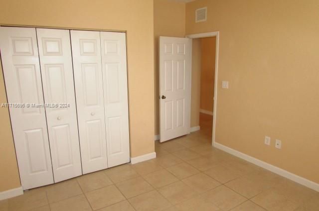 For Rent: $3,500 (5 beds, 2 baths, 2693 Square Feet)