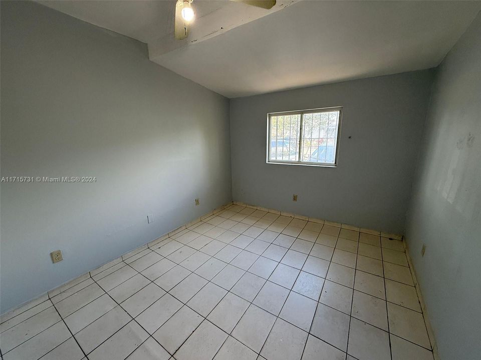 For Rent: $2,600 (3 beds, 2 baths, 2580 Square Feet)