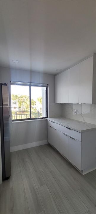 For Rent: $2,600 (2 beds, 2 baths, 1220 Square Feet)