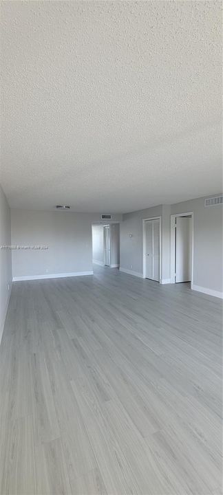 For Rent: $2,600 (2 beds, 2 baths, 1220 Square Feet)