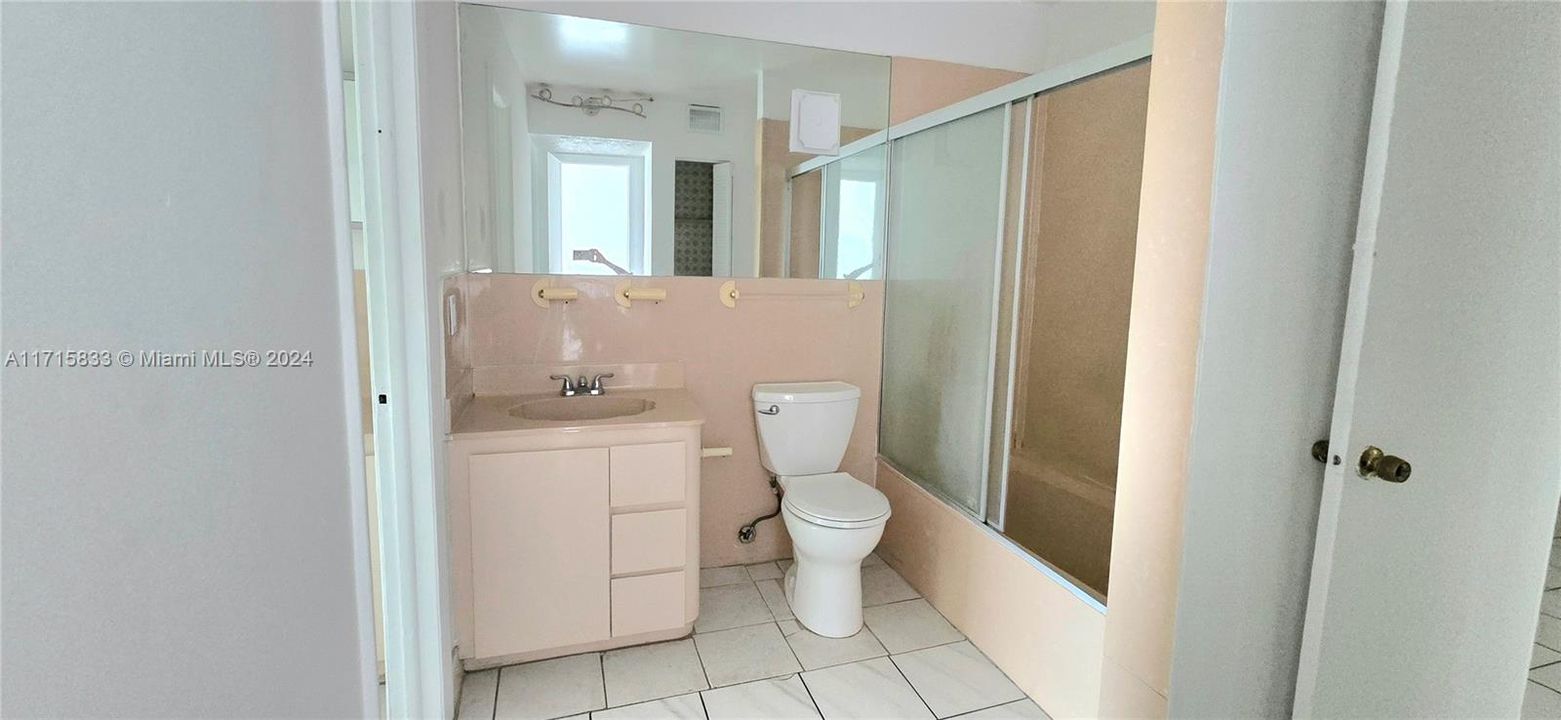 Full Bathroom