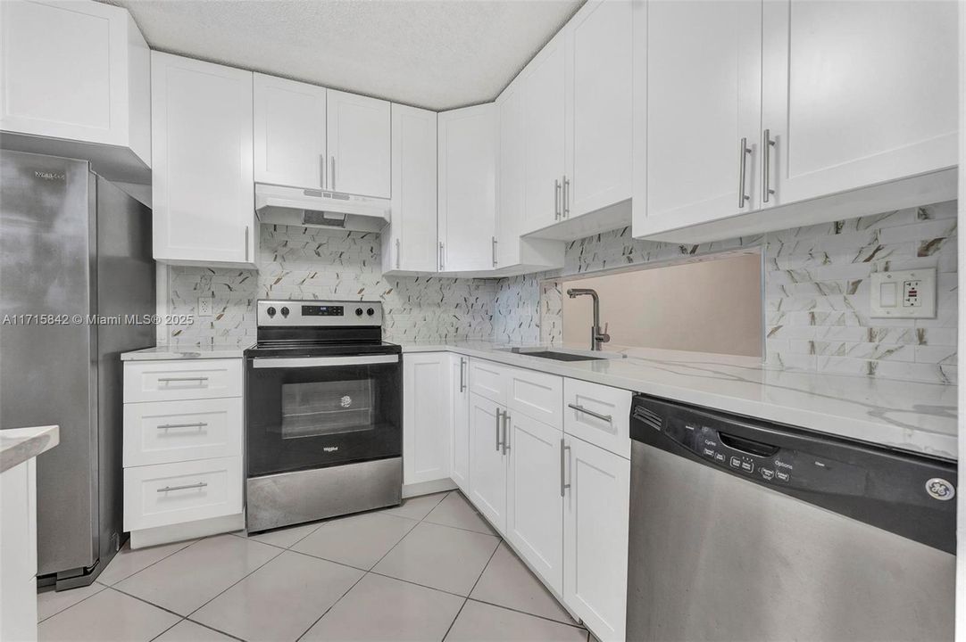 For Rent: $2,000 (2 beds, 2 baths, 1286 Square Feet)