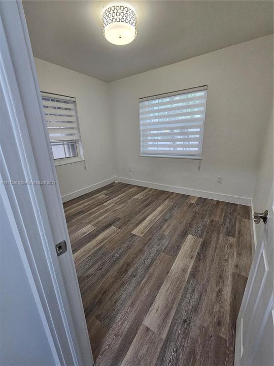 For Rent: $4,750 (3 beds, 2 baths, 1208 Square Feet)