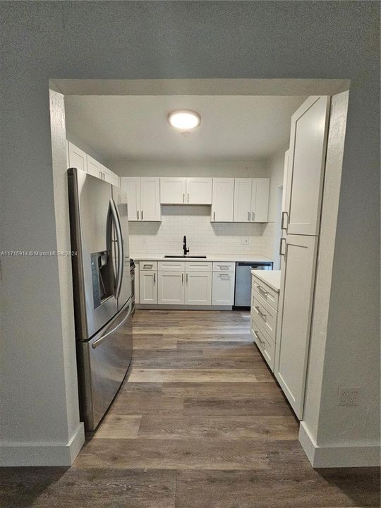 For Rent: $4,750 (3 beds, 2 baths, 1208 Square Feet)