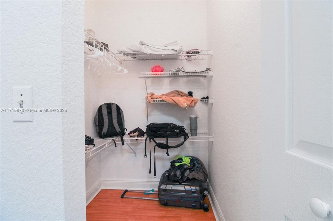 待售: $389,900 (3 贝兹, 3 浴室, 1332 平方英尺)