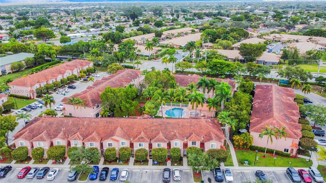 待售: $389,900 (3 贝兹, 3 浴室, 1332 平方英尺)