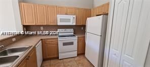 For Sale: $259,800 (3 beds, 2 baths, 1166 Square Feet)