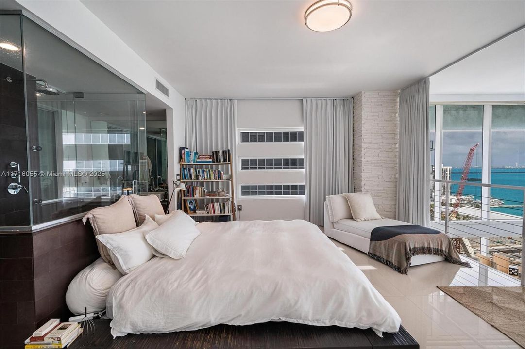 For Sale: $2,095,000 (2 beds, 2 baths, 1730 Square Feet)