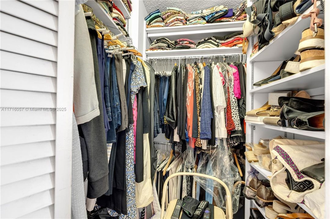 Walk-in closet