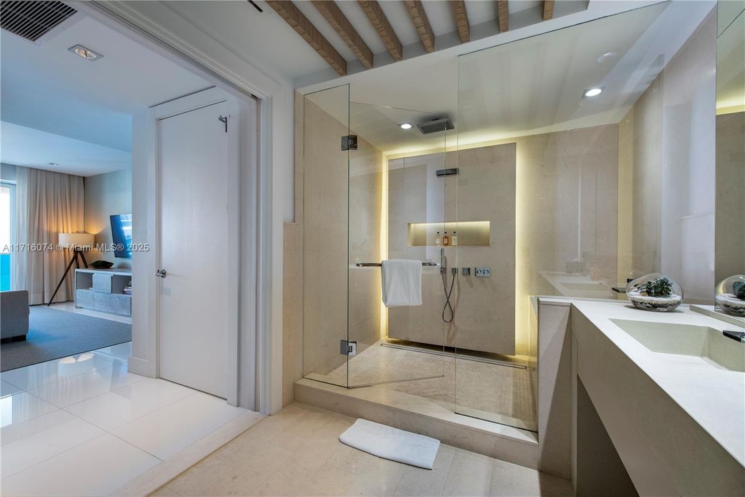 В аренду: $80,000 (4 спален, 4 ванн, 2792 Квадратных фут)