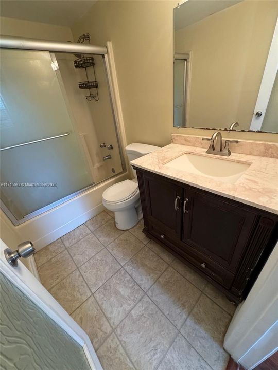 For Sale: $244,990 (2 beds, 2 baths, 1010 Square Feet)