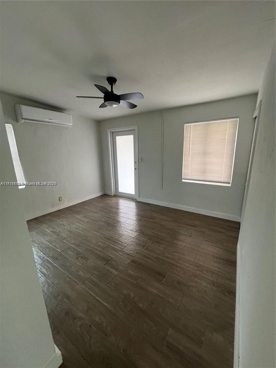 For Rent: $2,500 (2 beds, 1 baths, 594 Square Feet)