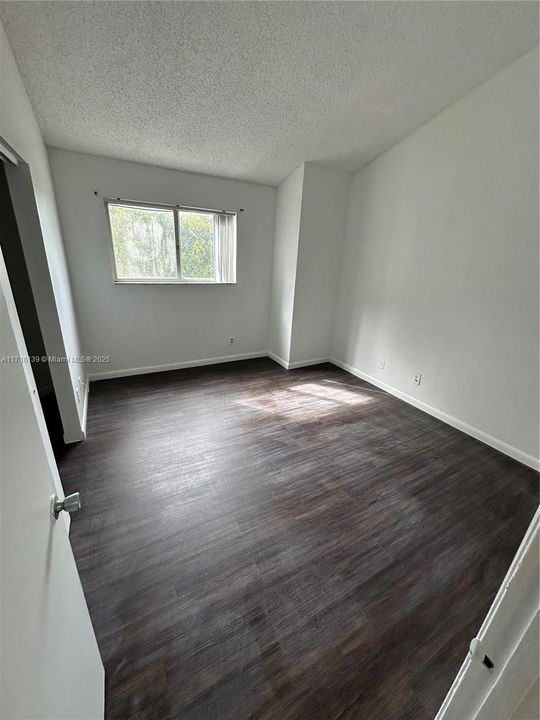 For Rent: $2,050 (2 beds, 2 baths, 1096 Square Feet)