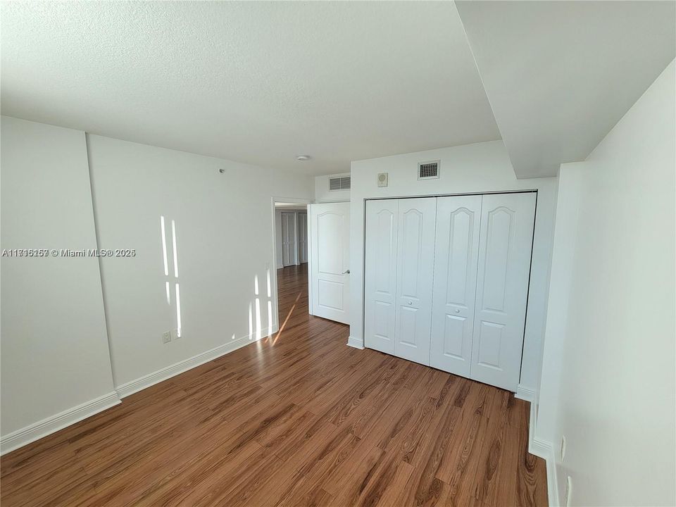 For Rent: $3,100 (2 beds, 2 baths, 1027 Square Feet)