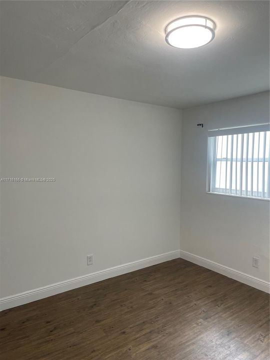 For Rent: $1,575 (1 beds, 1 baths, 24592 Square Feet)