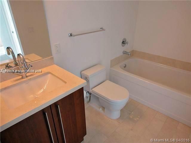 For Rent: $2,850 (1 beds, 1 baths, 693 Square Feet)