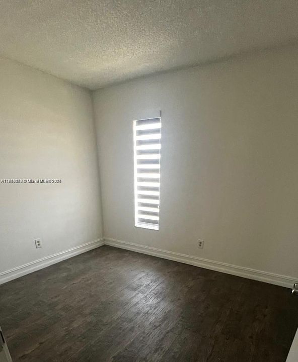 For Rent: $2,500 (2 beds, 1 baths, 840 Square Feet)