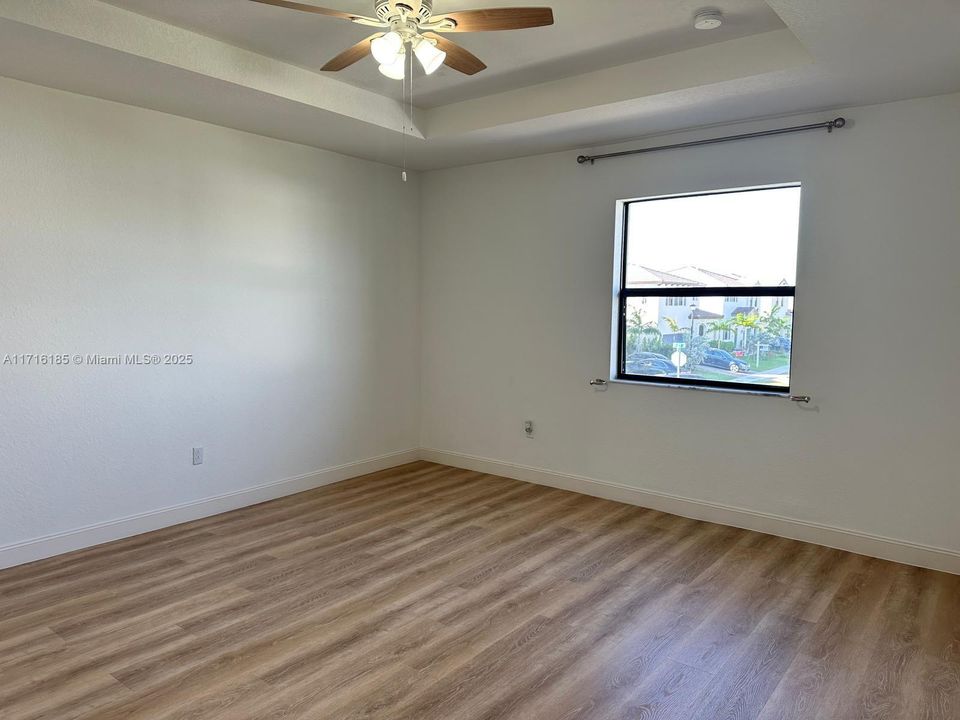 For Rent: $3,400 (3 beds, 2 baths, 3191 Square Feet)