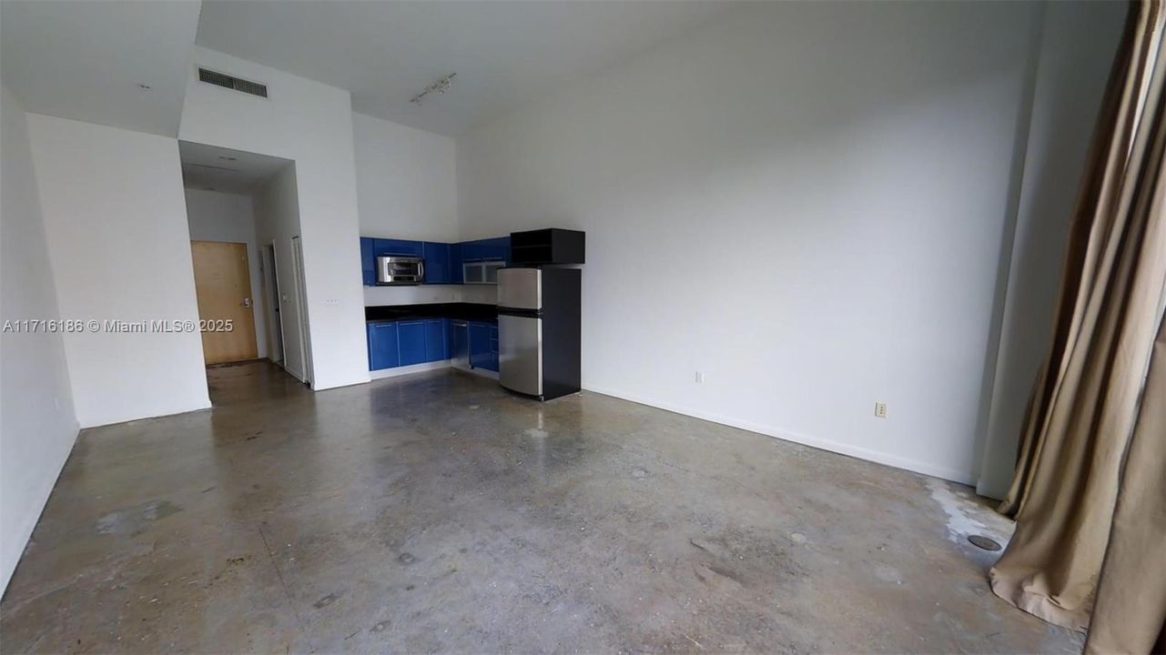 For Rent: $1,950 (0 beds, 1 baths, 501 Square Feet)