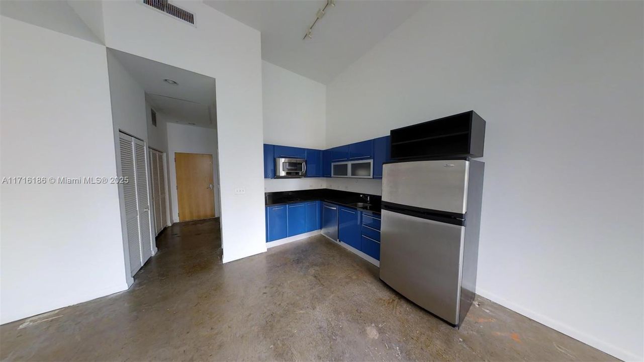 For Rent: $1,950 (0 beds, 1 baths, 501 Square Feet)