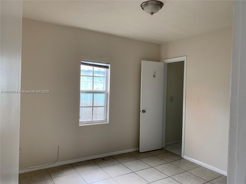 For Sale: $475,000 (2 beds, 2 baths, 786 Square Feet)