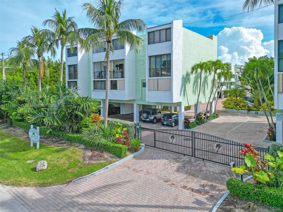 FULLY FENCED COMMUNITY WITH ELECTRIC GATE