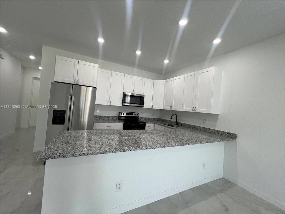 Recently Rented: $2,450 (4 beds, 2 baths, 1534 Square Feet)