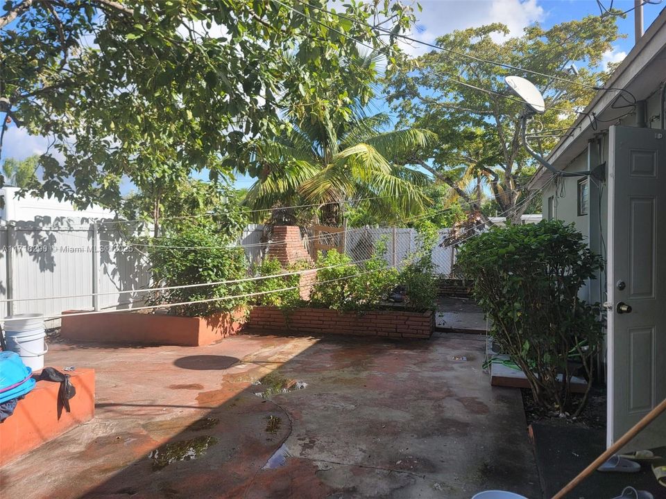 En Venta: $549,000 (3 camas, 1 baños, 912 Pies cuadrados)