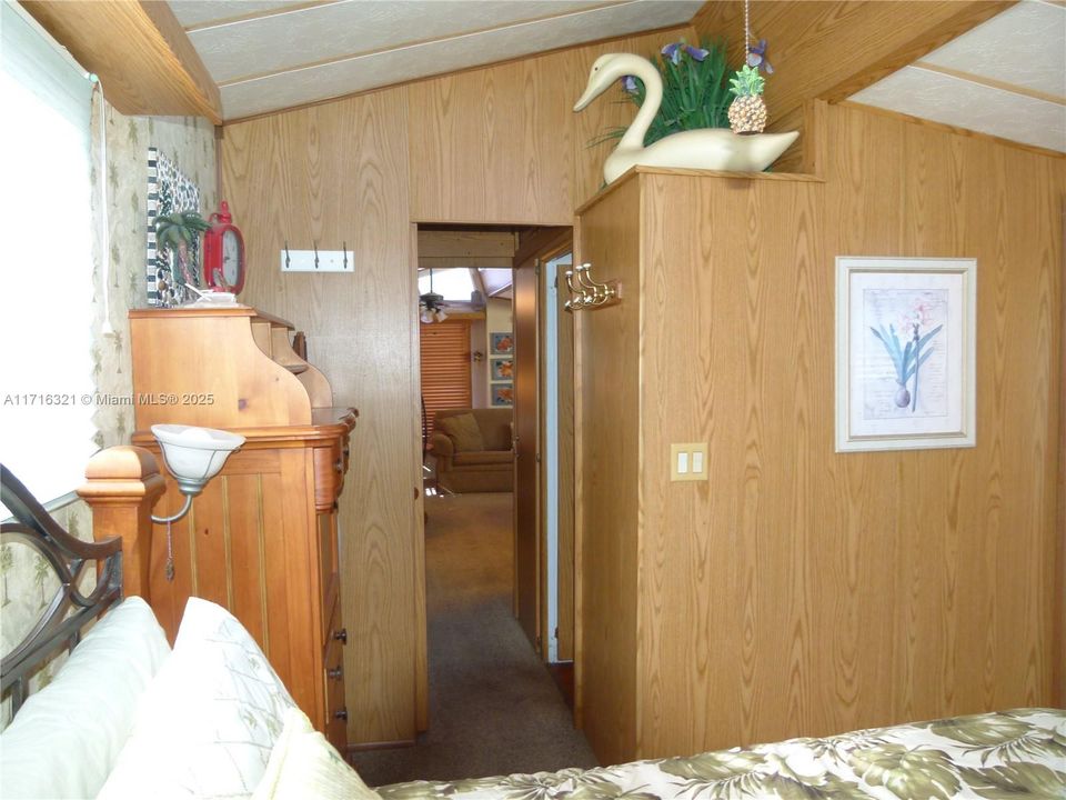 На продажу: $115,000 (1 спален, 1 ванн, 0 Квадратных фут)