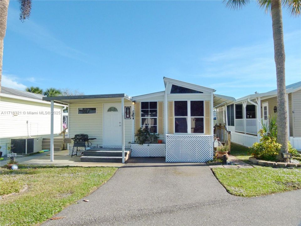 На продажу: $115,000 (1 спален, 1 ванн, 0 Квадратных фут)