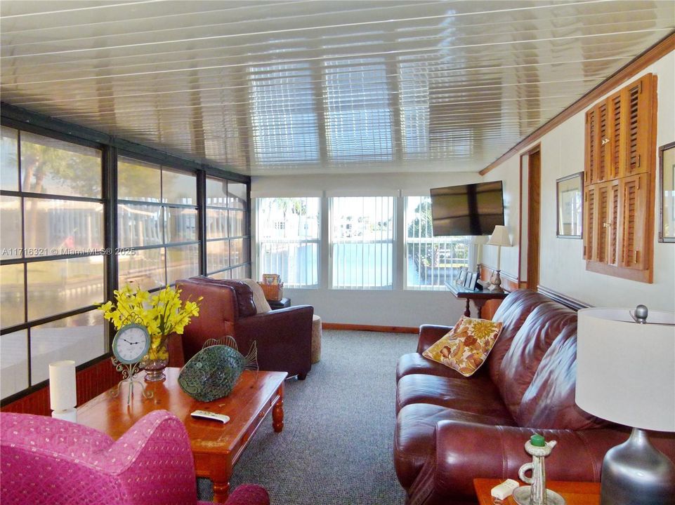 На продажу: $115,000 (1 спален, 1 ванн, 0 Квадратных фут)