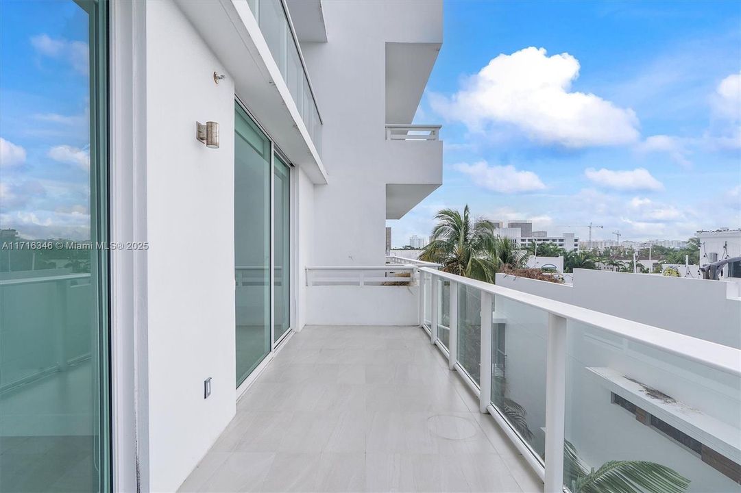 En Venta: $1,300,000 (2 camas, 2 baños, 1703 Pies cuadrados)