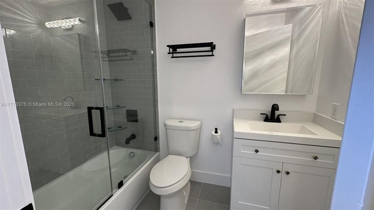 For Rent: $2,995 (2 beds, 1 baths, 1158 Square Feet)