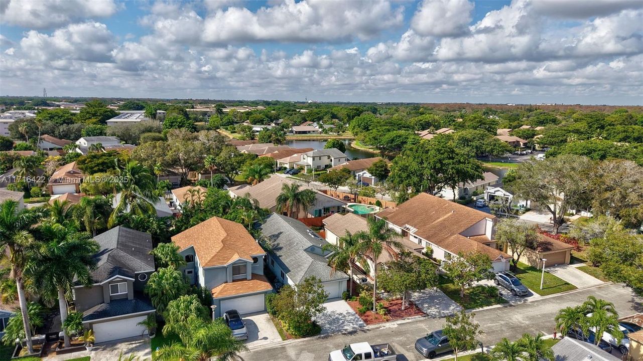 For Sale: $509,000 (3 beds, 2 baths, 1540 Square Feet)