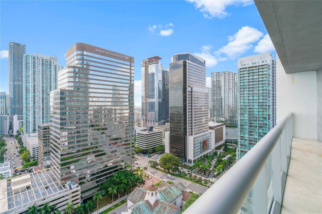 For Sale: $639,000 (1 beds, 1 baths, 1035 Square Feet)