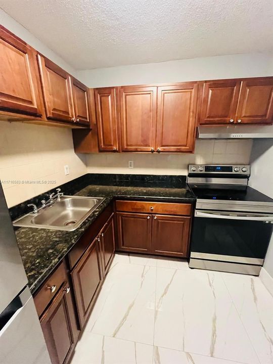 For Rent: $2,200 (2 beds, 1 baths, 0 Square Feet)