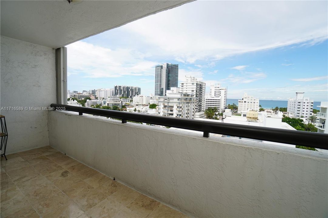 En Venta: $635,000 (2 camas, 2 baños, 1010 Pies cuadrados)