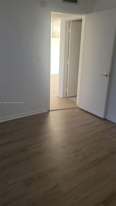 For Rent: $1,700 (2 beds, 2 baths, 880 Square Feet)