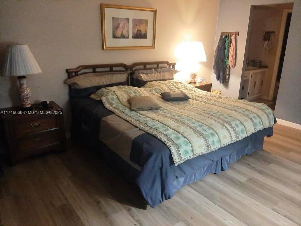 En Venta: $130,000 (2 camas, 2 baños, 1100 Pies cuadrados)