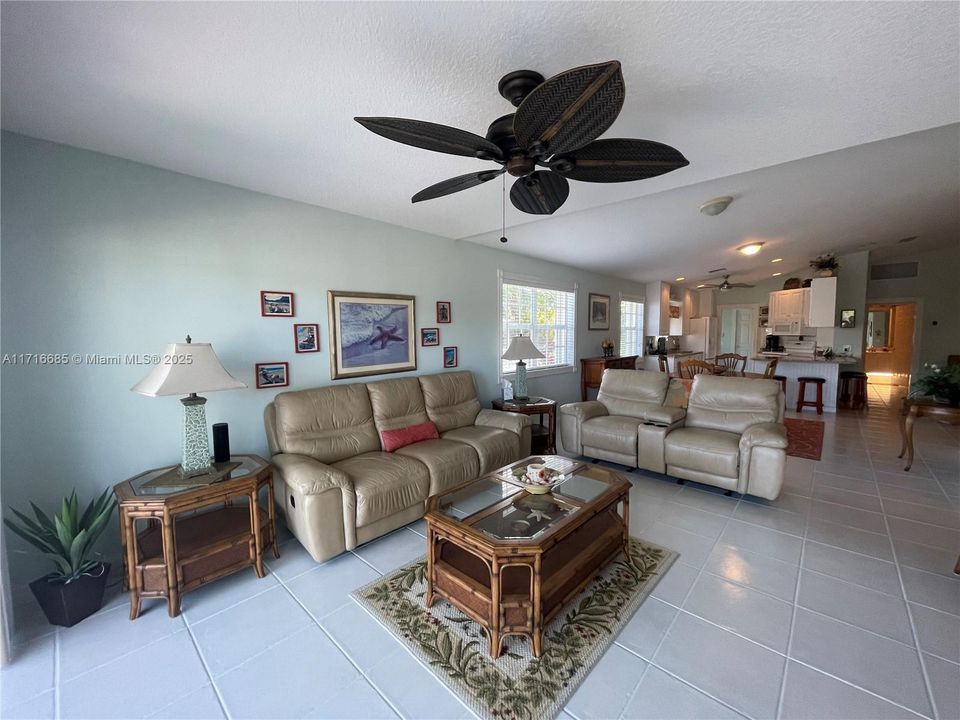 For Sale: $495,000 (2 beds, 2 baths, 1526 Square Feet)